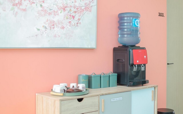 Sans Hotel Clover Ace Surabaya by RedDoorz