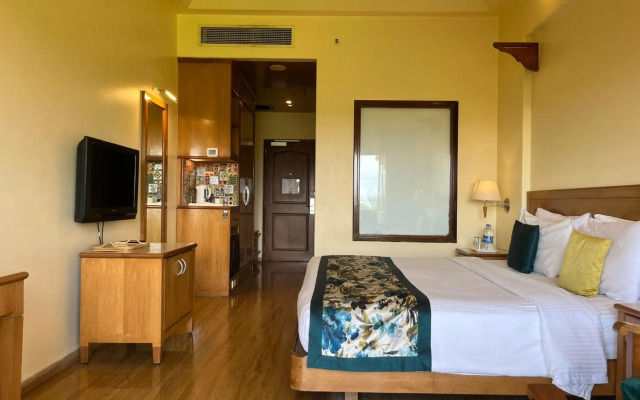 Acron Candolim Regina