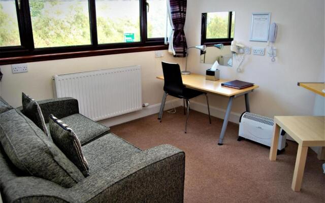 The Old SchoolHouse Hotel