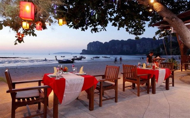 Sand Sea Resort