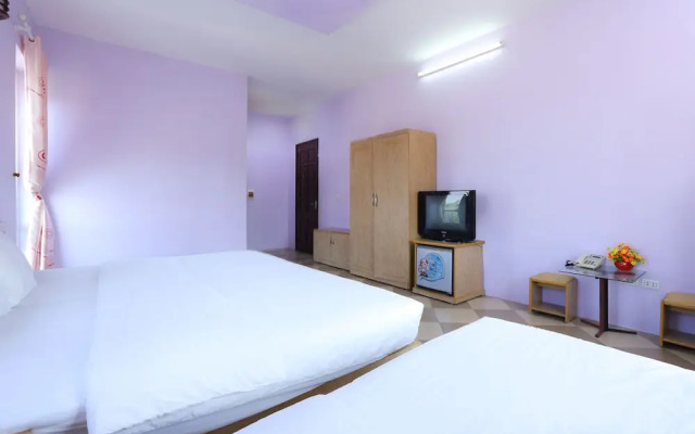 OYO 593 Bach Duong Hotel