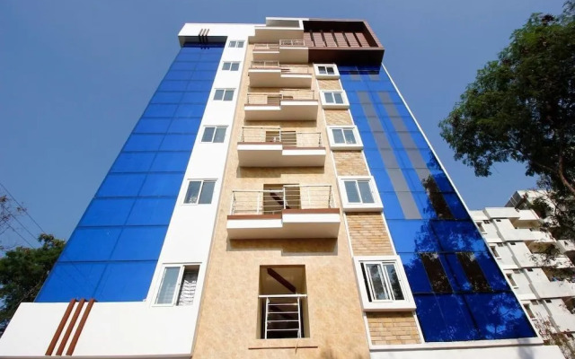 OYO 23080 Flagship Hitech Tower