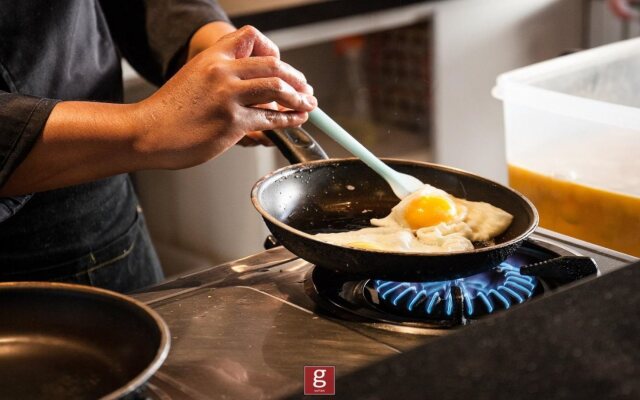 Expressionz Klcc by Mana Mana