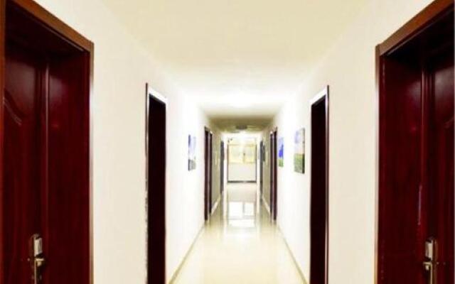 Yijie Holiday Hotel Fengning Lazhaying