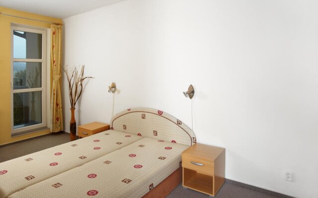 Klinovec Apartments