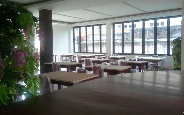 Raya Resort Hotel
