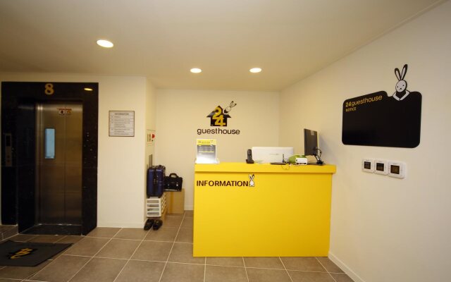 24 Guesthouse Sinchon Avenue