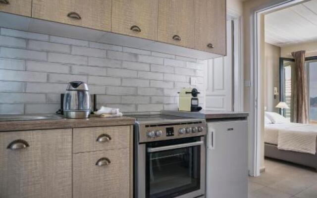 Martini Waterfront Suites