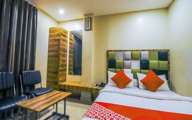 OYO 14432 Jeelan Palace