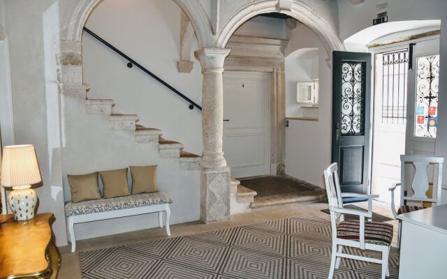 SUNce Palace Apartments with free offsite parking