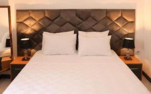 Lion Hotel Alacatı