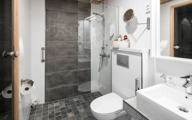 Santa's Igloos Arctic Circle