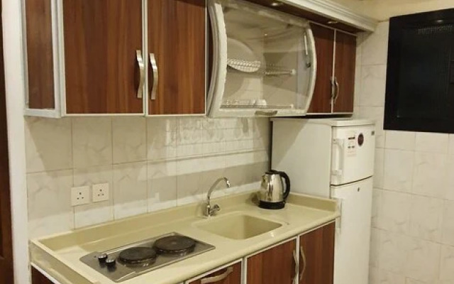 Saryet Al Hamra Hotel Apartments