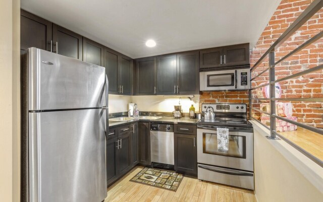 Downtown Five Points Sleeps 4