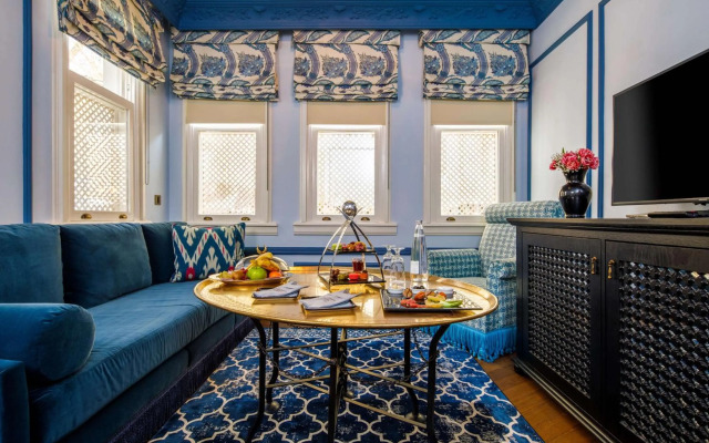 Hagia Sofia Mansions Istanbul, Curio Collection by Hilton