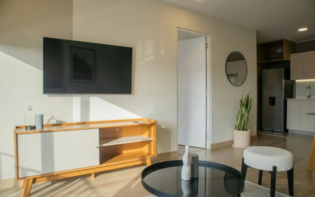 w Impressive 2BR With Balcony in Miraflores
