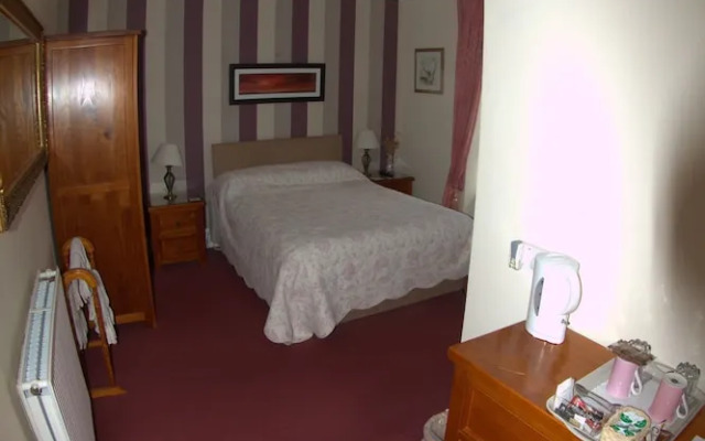 Rosemount Hotel
