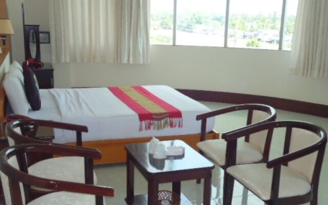 Dong Nam Hotel