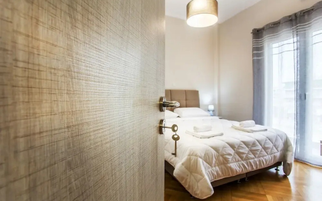 Spacious 3-Bedroom Apartment Near the Train