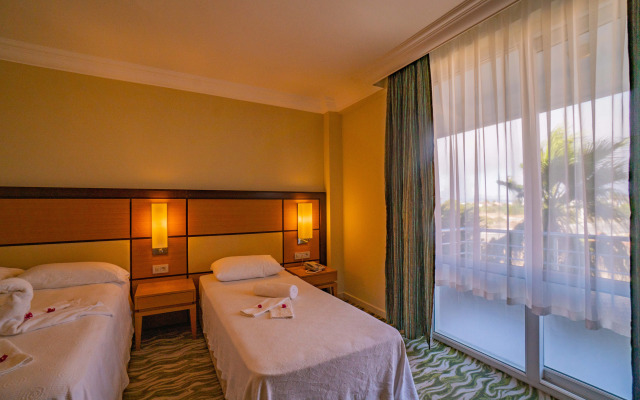 Prenses Sealine Beach Hotel