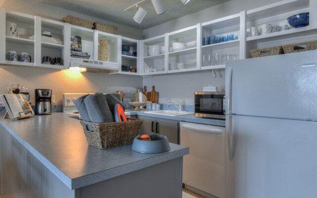 Surftides Plaza Rentals