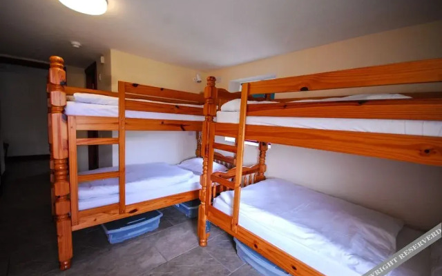Howgills Guest House & Apartments