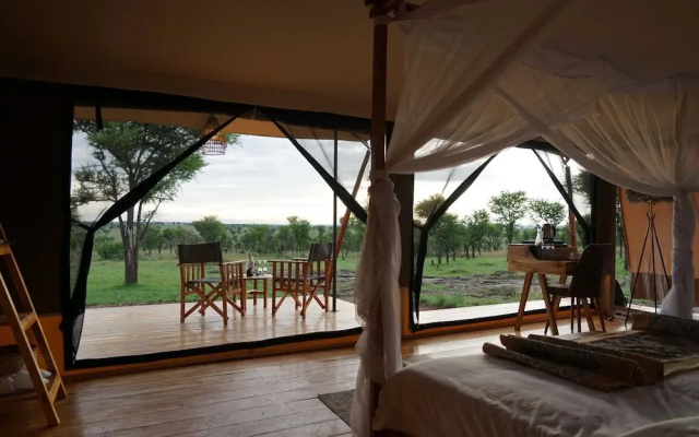 Wildlux Serengeti Camp
