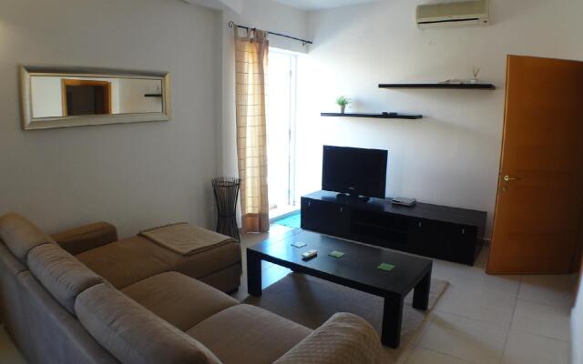 Eri Apartment E004