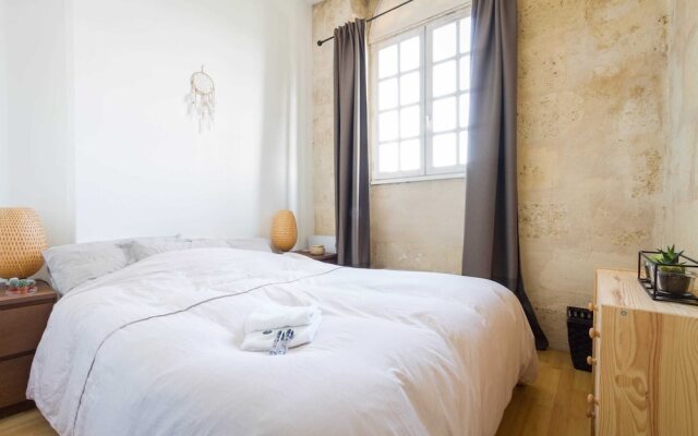 Lovely Flat Overlooking the Garonne