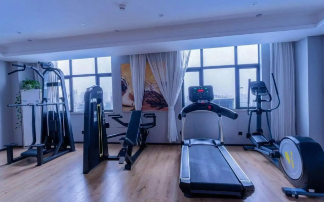 Huanpeng Holiday Hotel