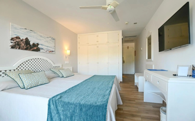 Hotel Pinos Playa