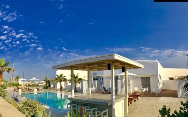 Queen Boutique Suites