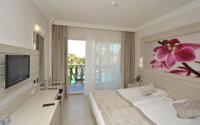 Seaden Corolla Hotel