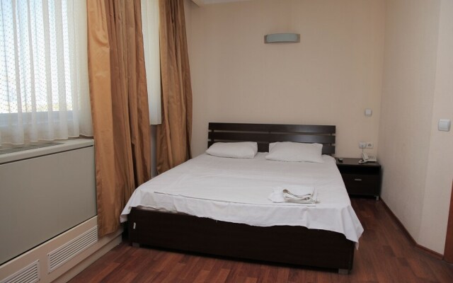 Sea Port Hotel