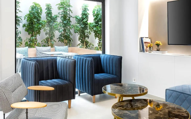 DAYS City Suites