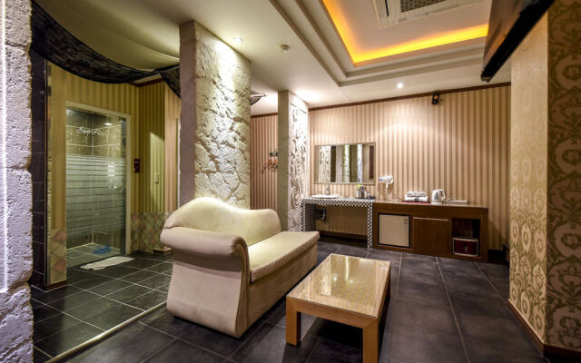 Sunflower Hotel