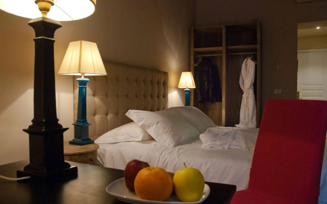 Black 5 Florence Suite