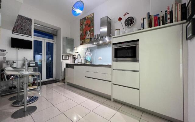 Vienna Design Apartment - Netflix & Coffee-Bar & Parking - nahe Schloss Schönbrunn