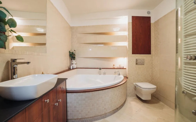 Riverside Nest - LoftAffair