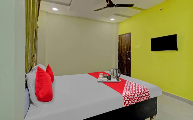 Oyo Flagship 93139 Green Lodging And Boarding