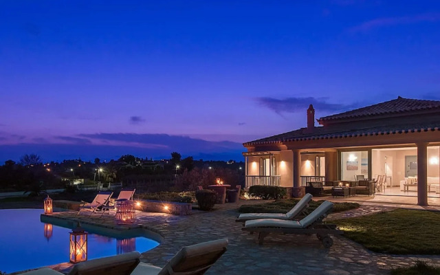 Luxurious Villa in Peloponnese With Pool