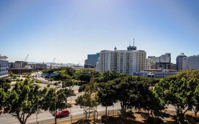 De Waterkant Studio Apartment - Fully Furnished and Equipped