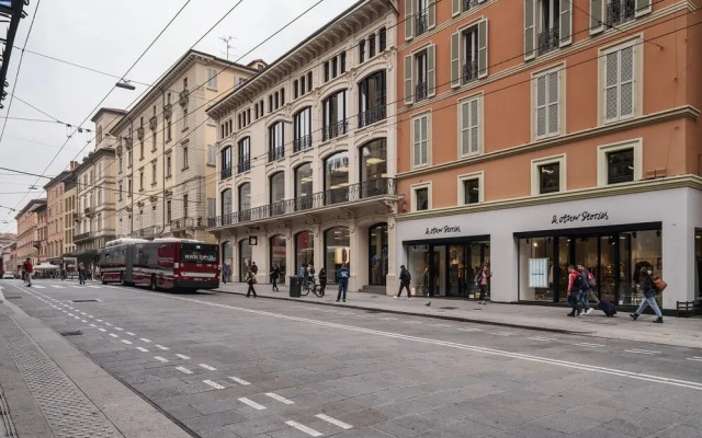 San Petronio Central Studio