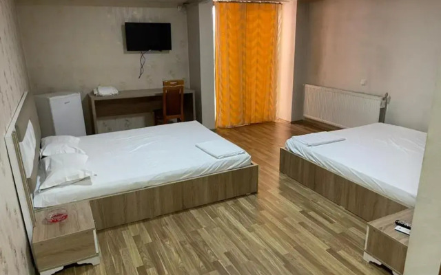 Hotel Pashtriku