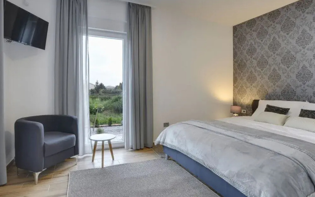 Villa Una Comfortable Holiday Residence
