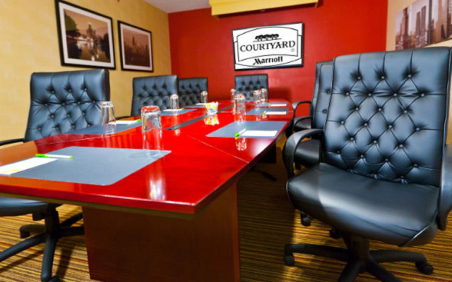 Courtyard by Marriott Chicago O'Hare