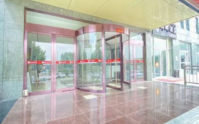 Junyi Select Hotel (Yinan Zhisheng Tangquan store)