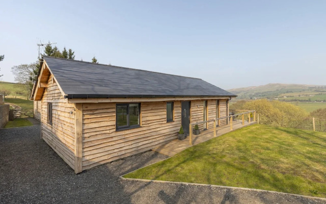 Throstle Nest Farm Lodges