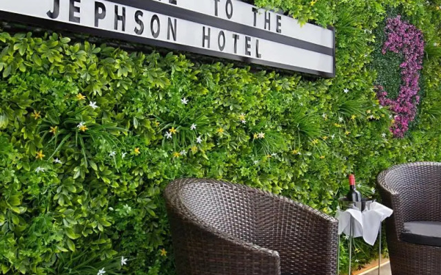 Jephson Hotel