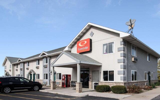 Econo Lodge Inn & Suites Canandaigua